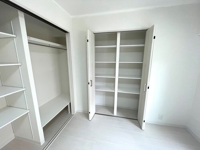 物件内観写真12　(収納)