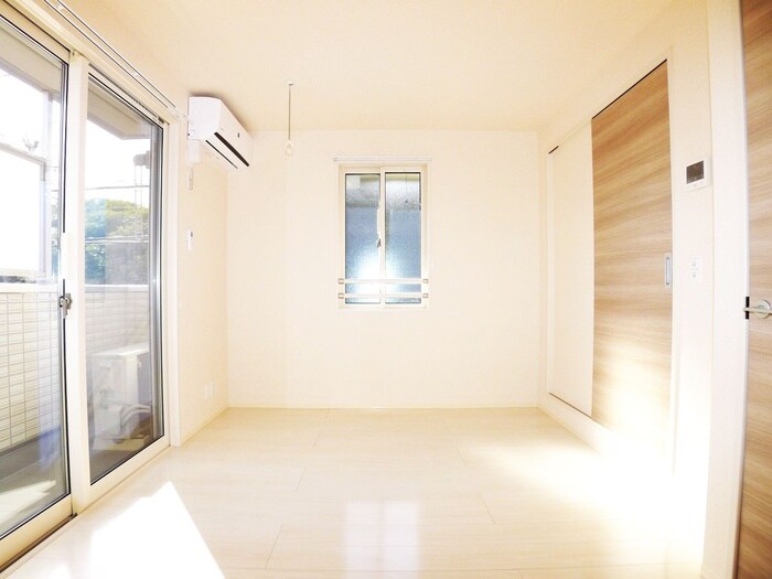 物件内観写真10　(居室)