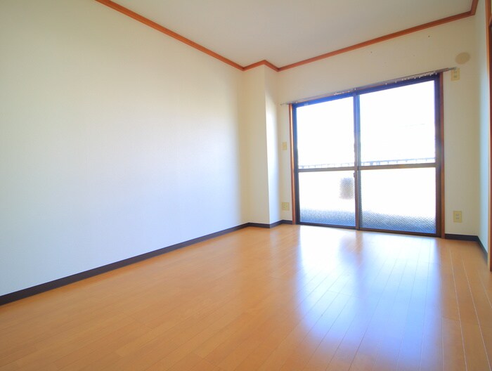 物件内観写真9　(居室)