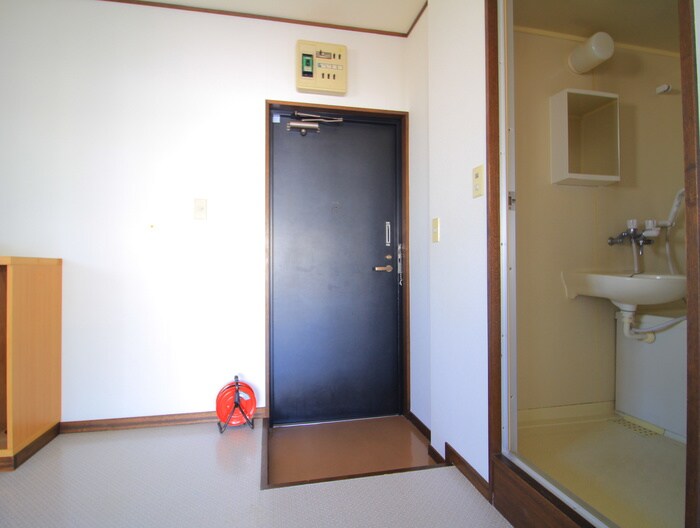 物件内観写真21　(玄関)