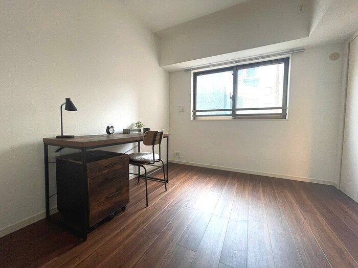 物件内観写真9　(居室)