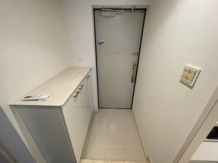 物件内観写真22　(玄関)