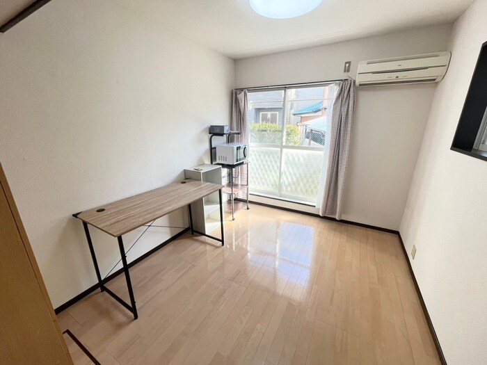 物件内観写真7　(居室)