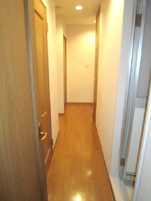 物件内観写真9　(廊下)