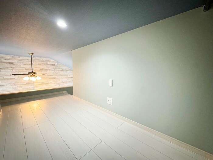 物件内観写真11　(ロフト)