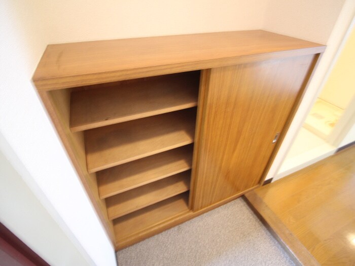 物件内観写真18　(靴箱)