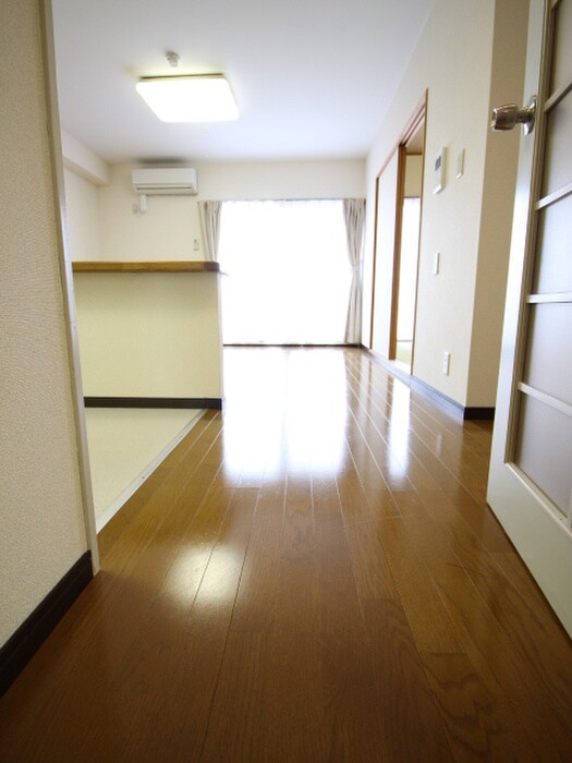 物件内観写真22　(廊下)