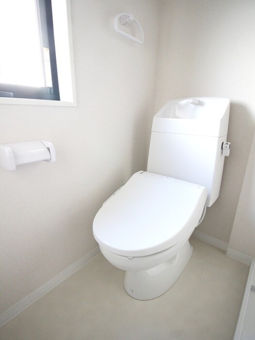 物件内観写真15　(トイレ)