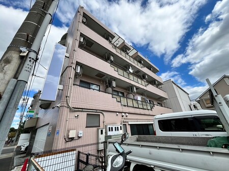 ウェルネス外観写真