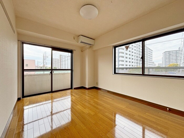 物件内観写真10　(居室)