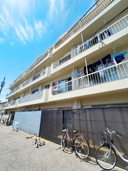幸クィ－ンコ－ポ（４０２）外観写真