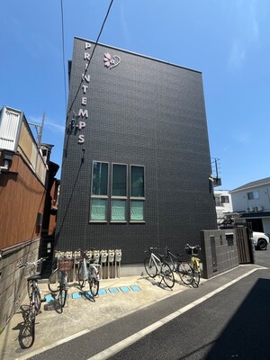 a PRINTEMPS外観写真