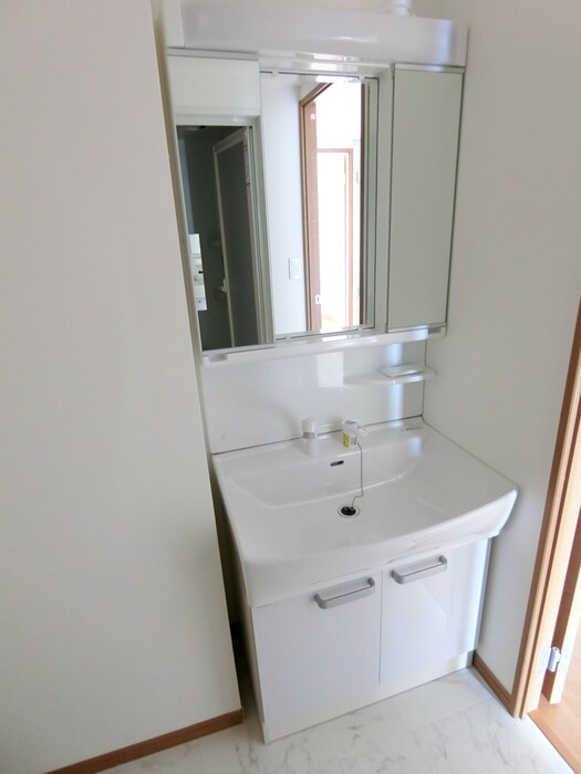 物件内観写真13　(洗面)