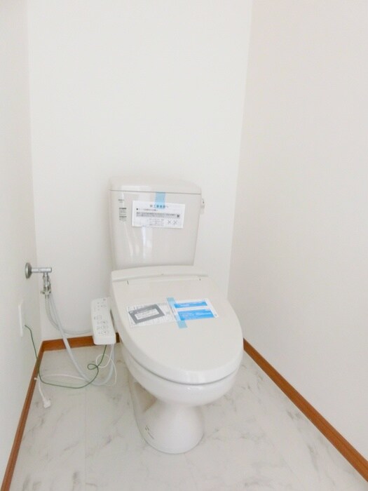 物件内観写真14　(トイレ)