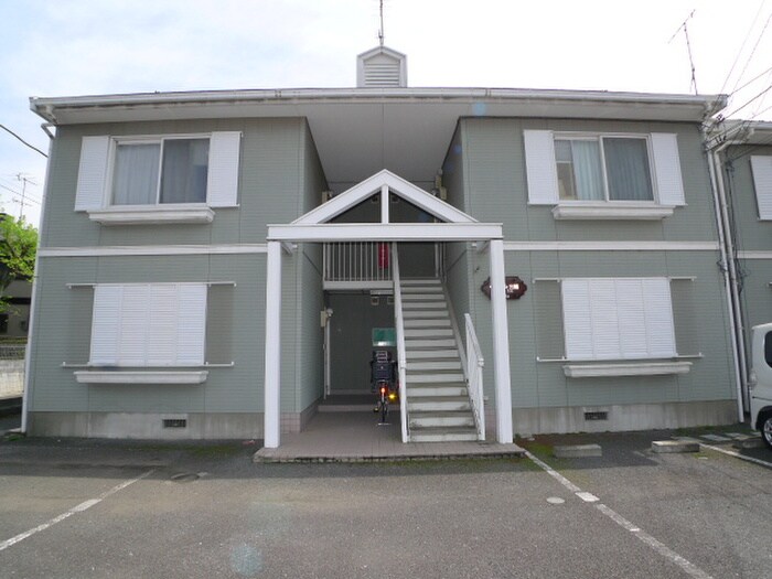 物件外観写真3　(エントランス部分)