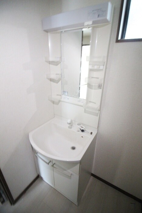 物件内観写真11　(洗面)
