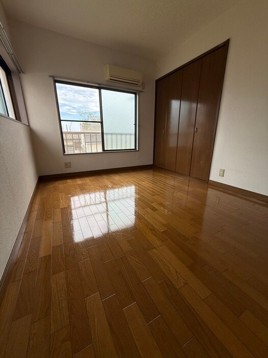 物件内観写真9　(居室)