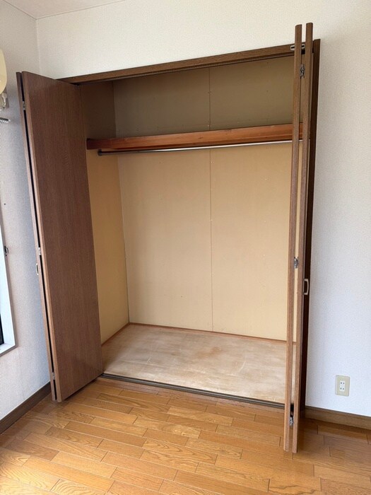 物件内観写真11　(収納)