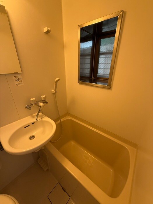 物件内観写真12　(バス／シャワールーム等)