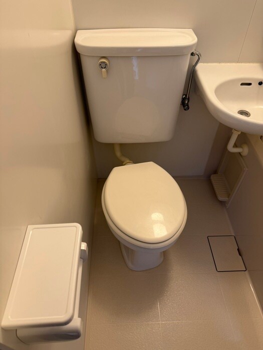 物件内観写真14　(トイレ)