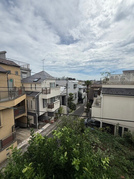 物件内観写真21　(室内からの展望)