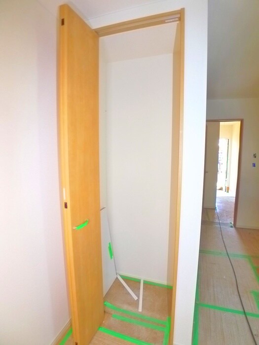 物件内観写真10　(収納)