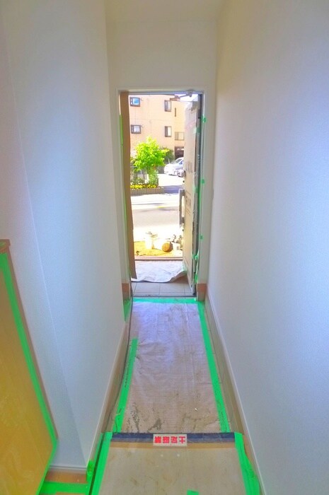 物件内観写真17　(玄関)