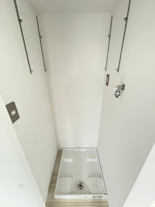 物件内観写真17　(洗濯機置場)