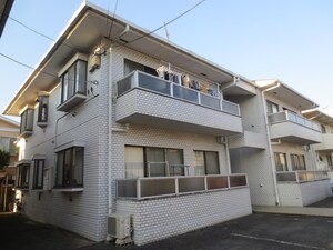 富士本ハイツ3号棟外観写真