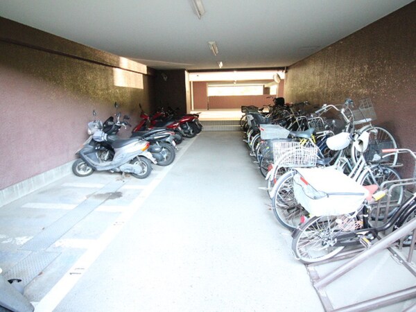 駐輪場