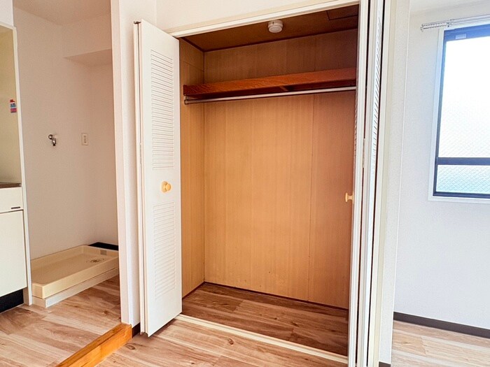 物件内観写真11　(収納)