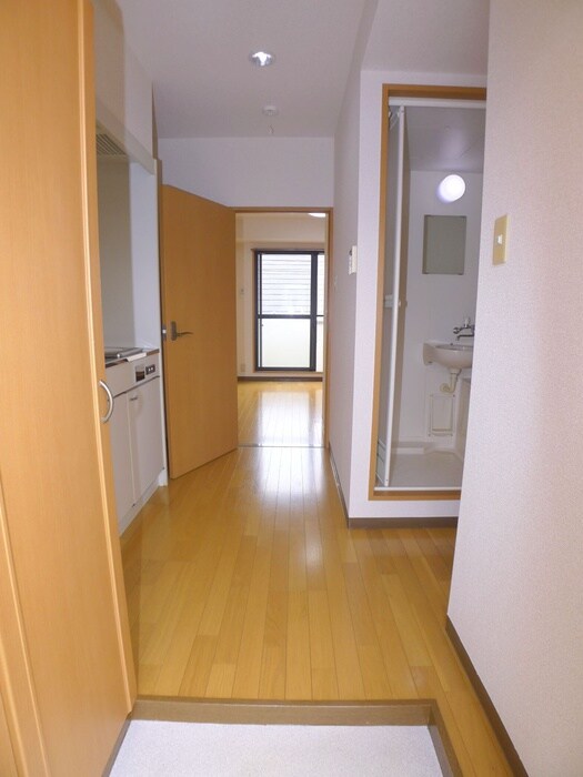 物件内観写真15　(玄関)