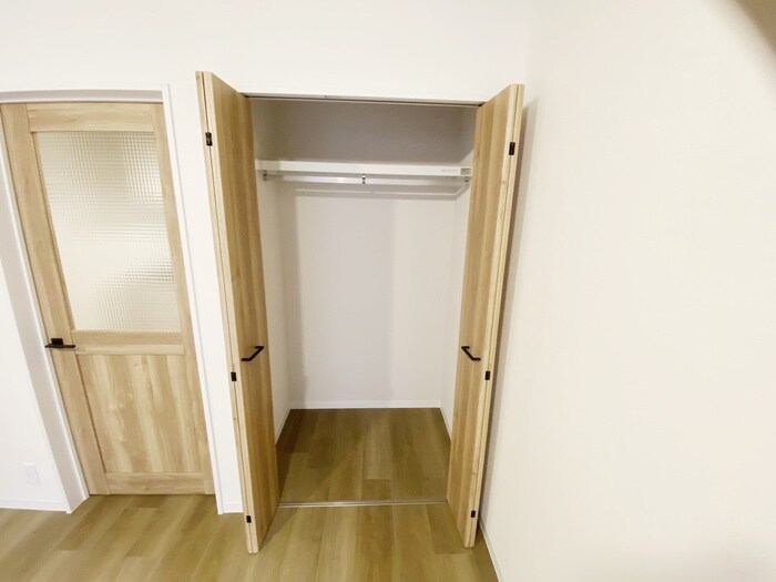 物件内観写真13　(収納)