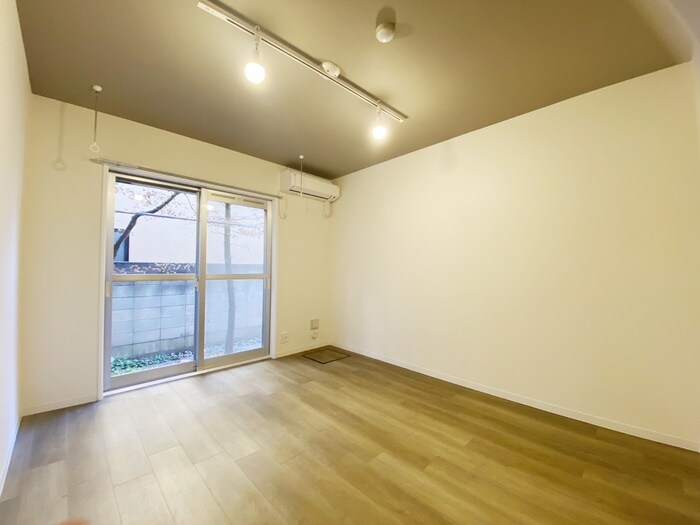 物件内観写真18　(居室)