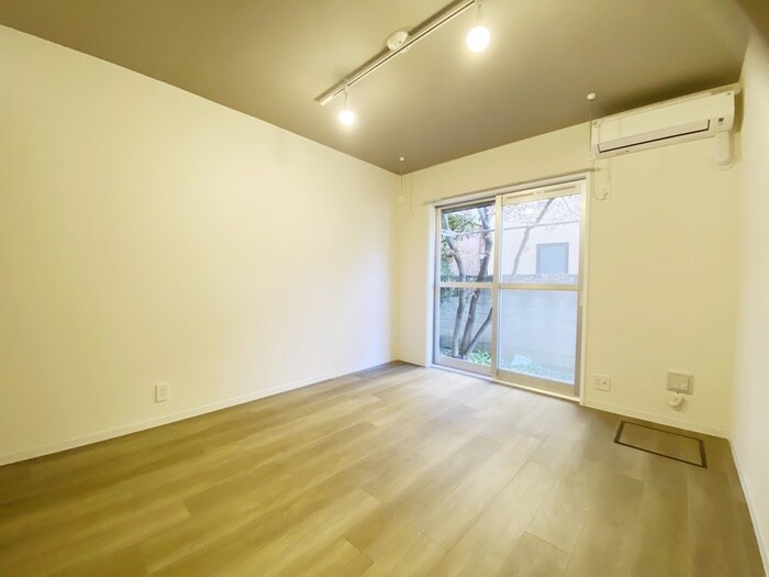 物件内観写真22　(居室)