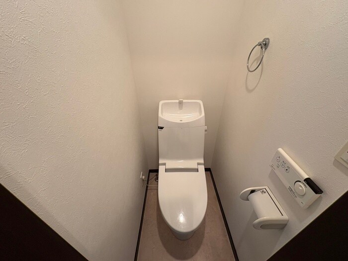 物件内観写真11　(トイレ)