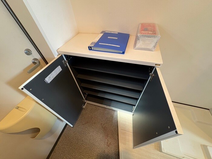 物件内観写真14　(靴箱)