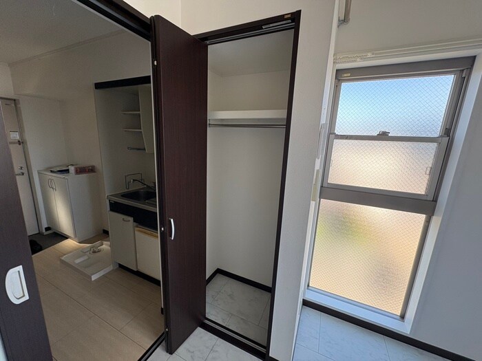 物件内観写真16　(収納)