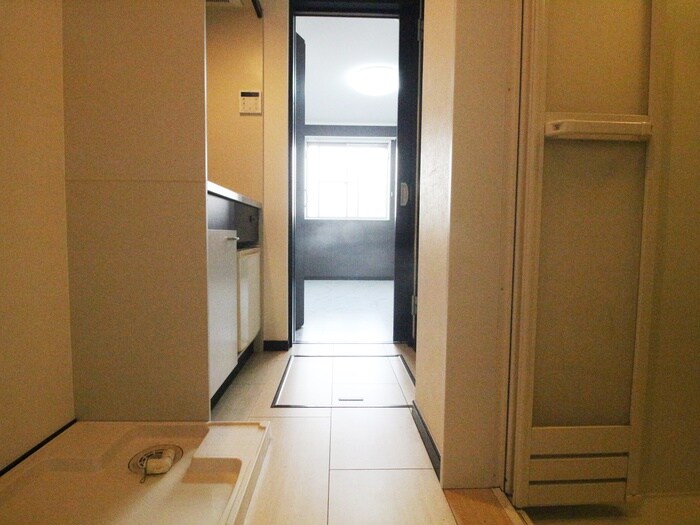 物件内観写真22　(廊下)