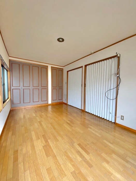 物件内観写真10　(居室)