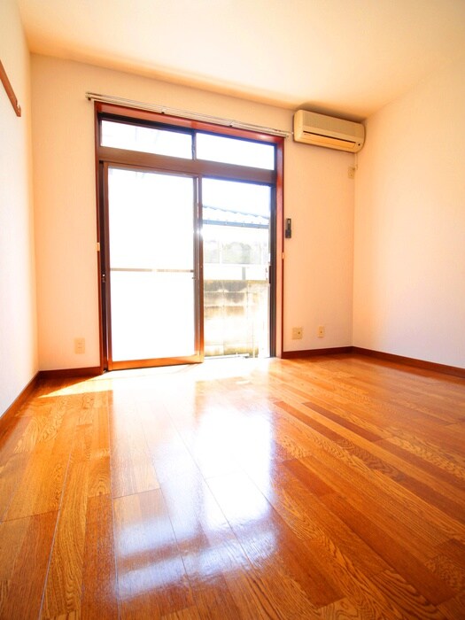 物件内観写真19　(居室)