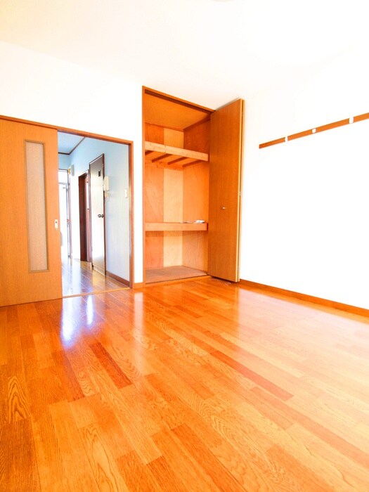 物件内観写真21　(居室)