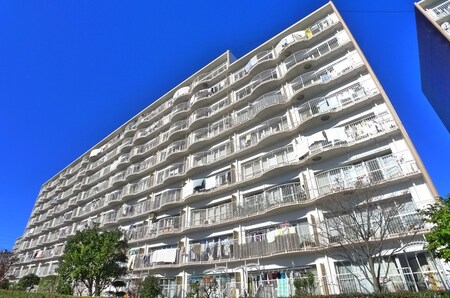 新松戸ﾌｧﾐ-ﾙﾊｲﾂ４号棟(809)外観写真