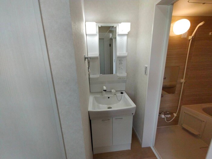 物件内観写真12　(洗面)