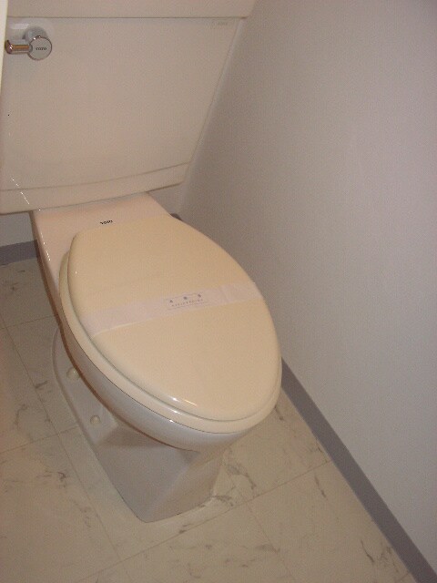 物件内観写真14　(トイレ)