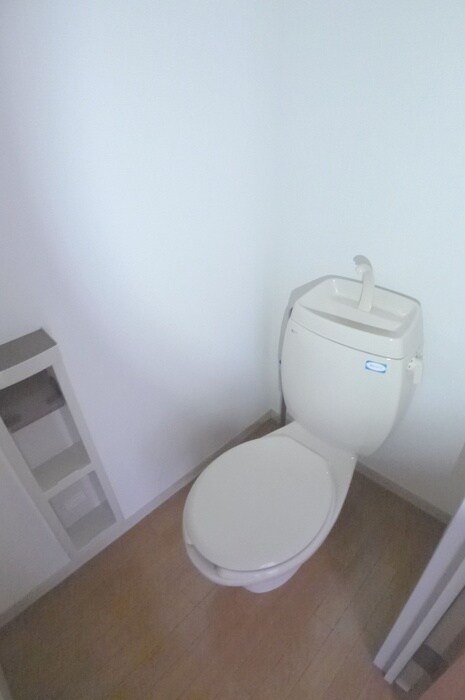 物件内観写真15　(トイレ)