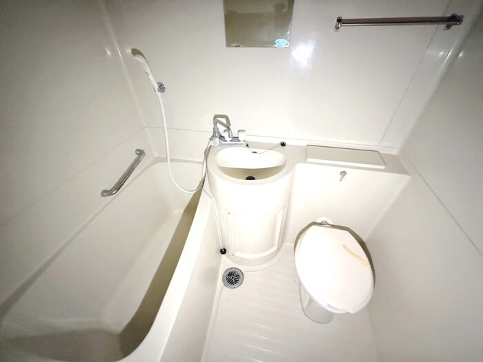 物件内観写真14　(トイレ)