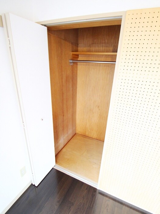 物件内観写真10　(収納)