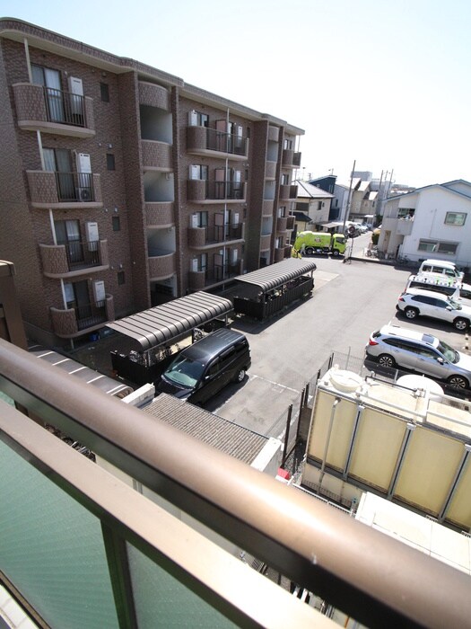 物件内観写真18　(室内からの展望)