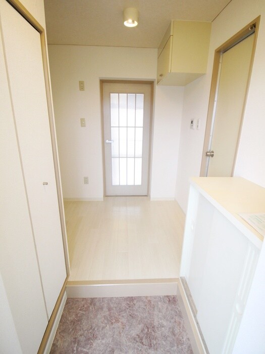 物件内観写真20　(玄関)